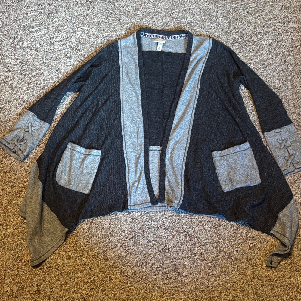 Knox Rose Women's Black and Gray Open Front Cardigan Fun details Medium